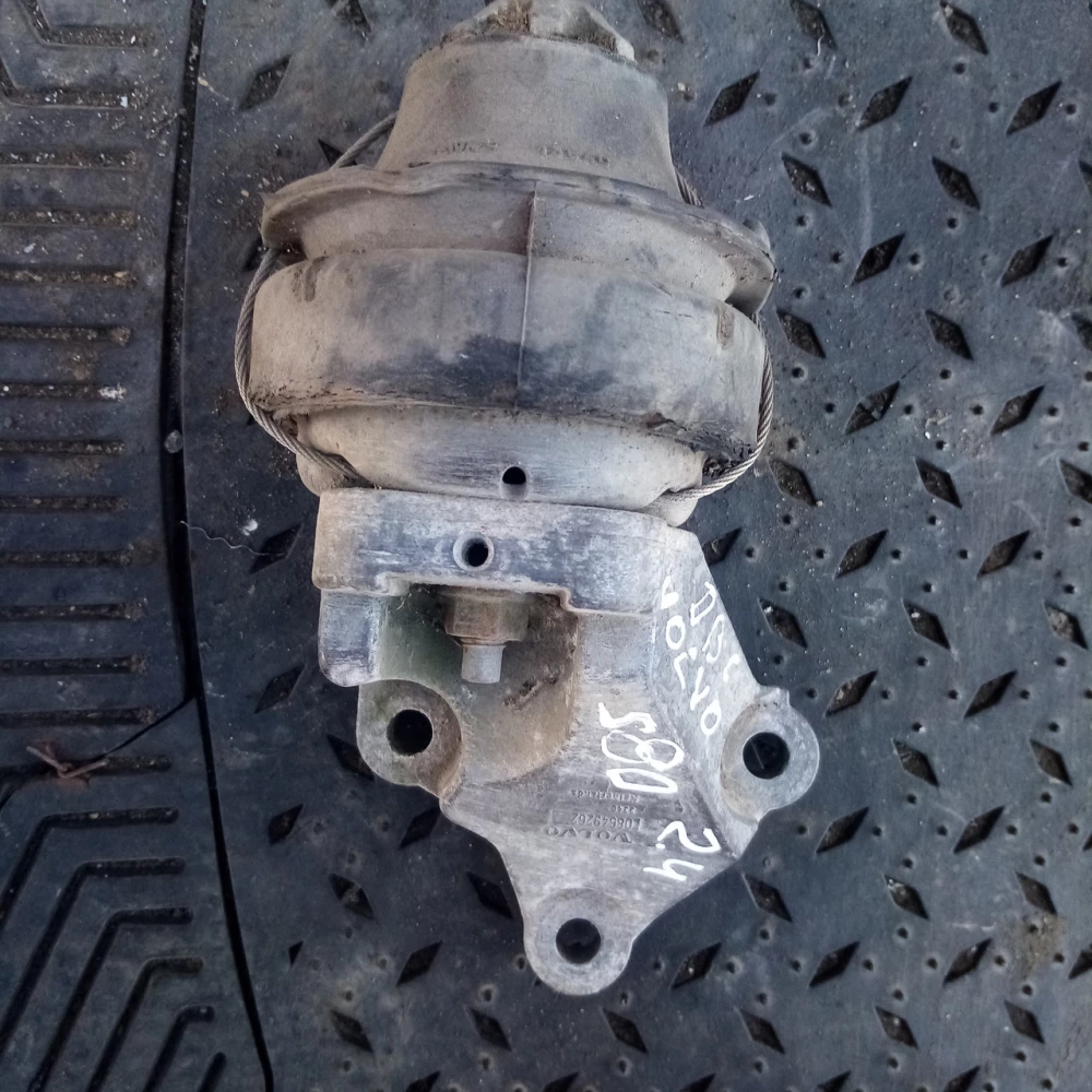 Подушка двигателя Volvo s80 2.4 08649262