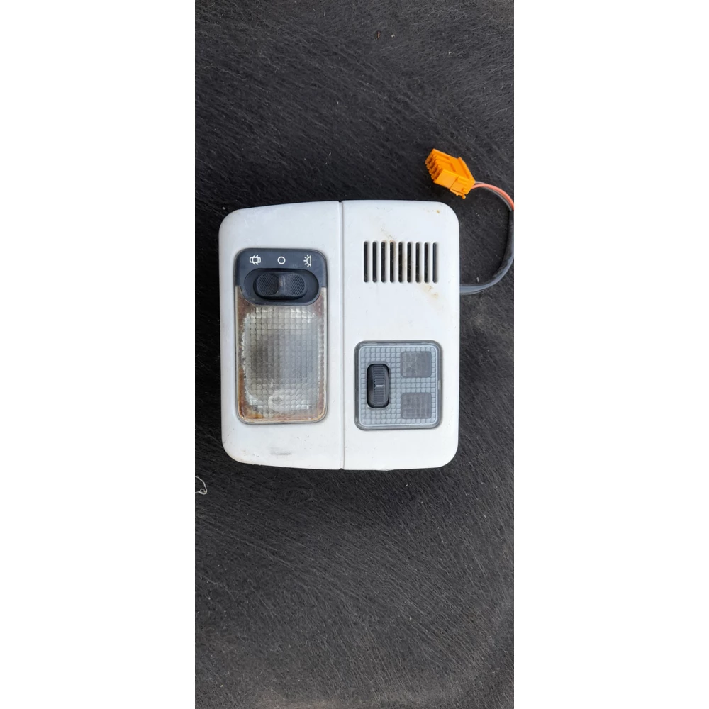 9624695177 плафон освещения салона Peugeot 406