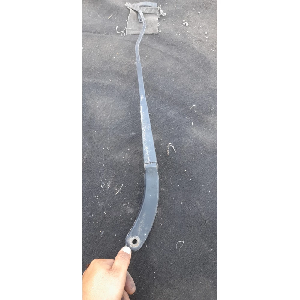 8200036916 щеткодержатель передний левый Renault Megane 2