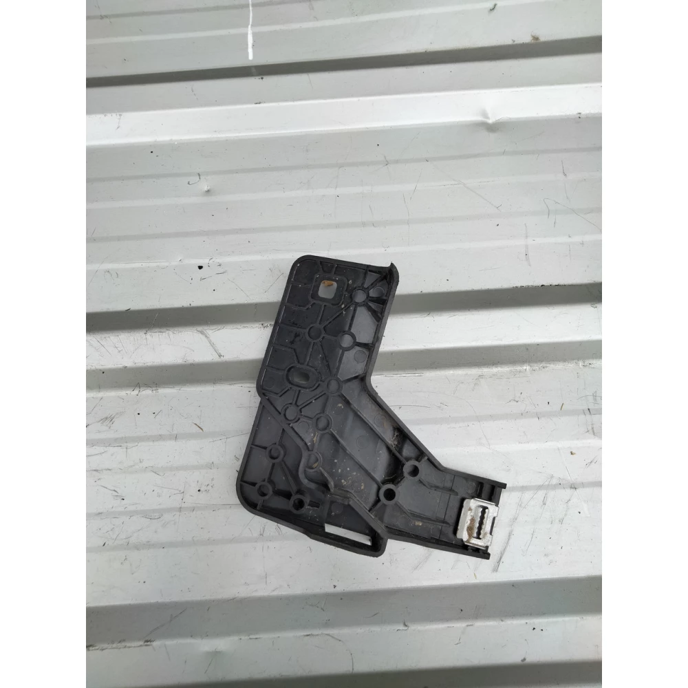 Кронштейн крепления центрального тоннеля Volkswagen Passat B7 USA 5C7-863-441