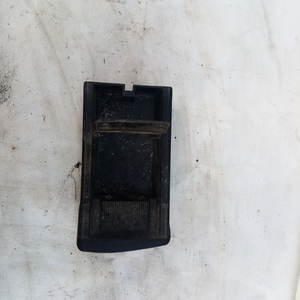 Пепельница Hyundai Accent 66g25