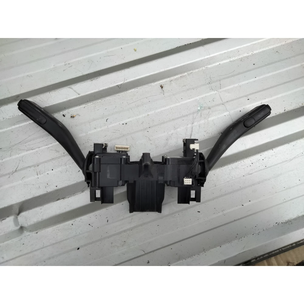 Подрулевой переключатель VW Passat b7 USA 1K5-953-501-R