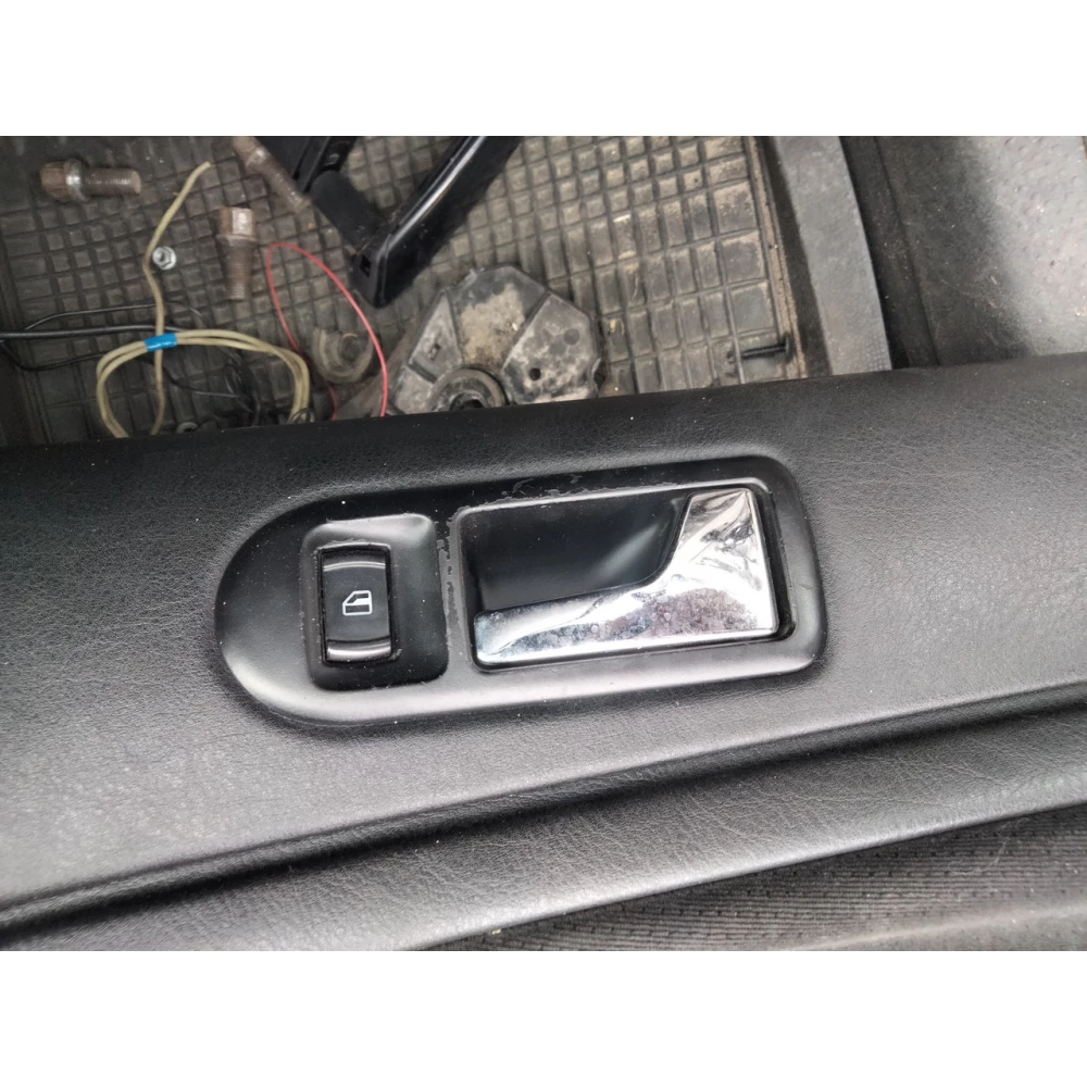 Ручка передней правой двери внутреняя Volkswagen Passat B5