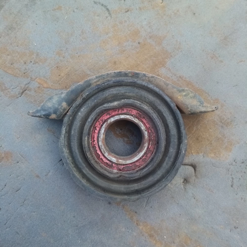 Подвесной подшипник Mercedes-Benz w124  0853960