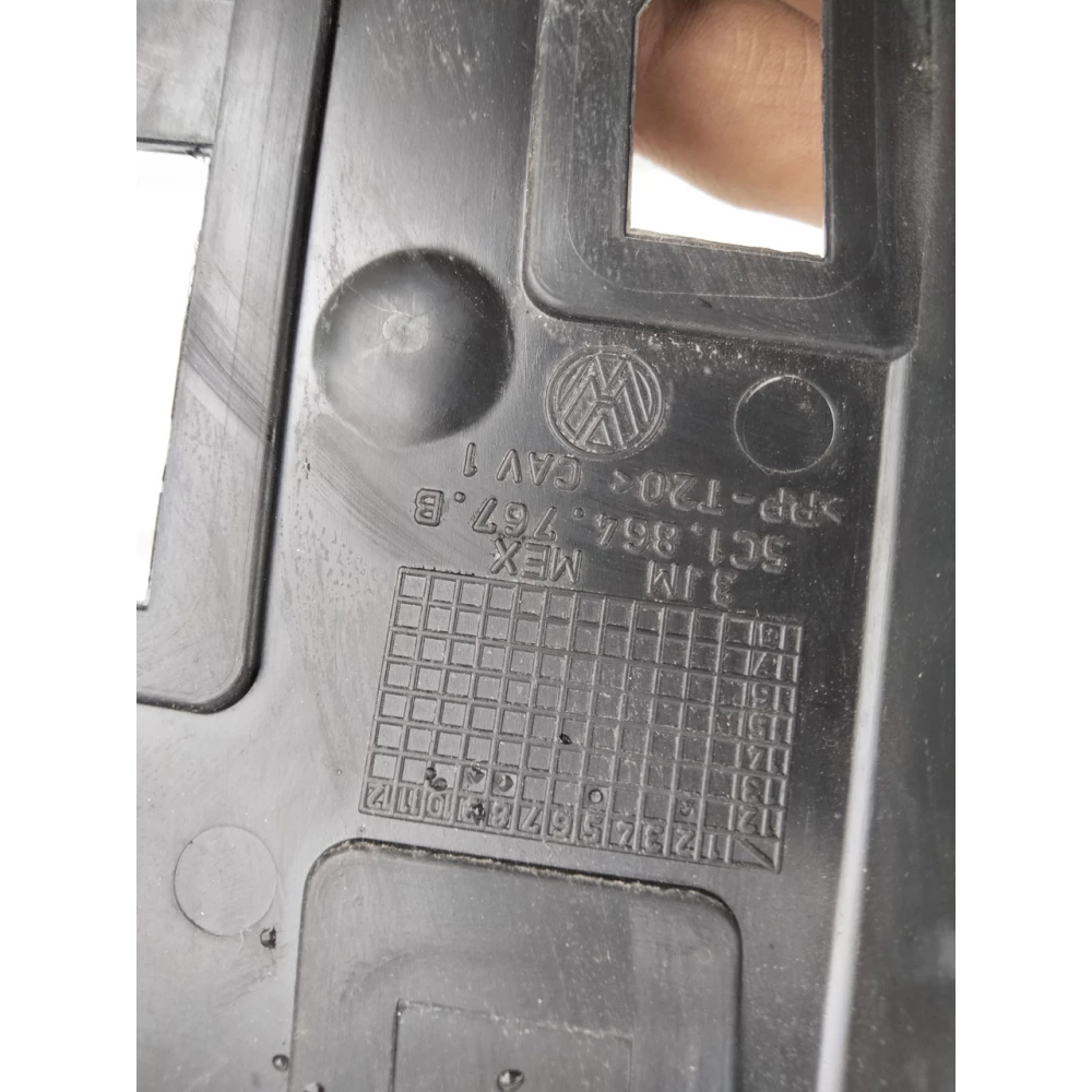 Кронштейн накладки отдыха ноги VW Passat b7 USA 5C1-864-767-B