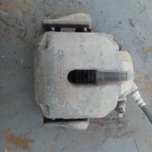 Изображение товара -  Левый  тормозной супорт  BMW E 39 6022296