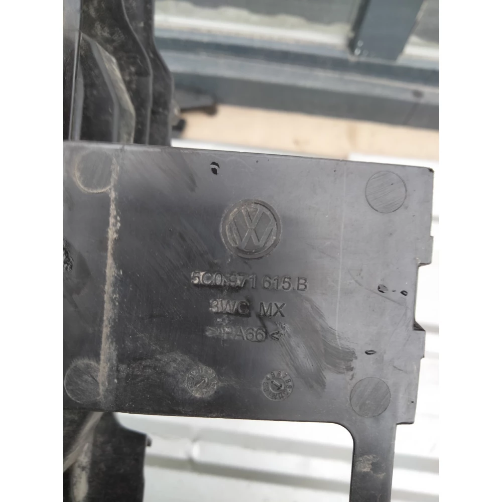 Канал для проводки VW Passat b7 USA 5C0-971-615-B