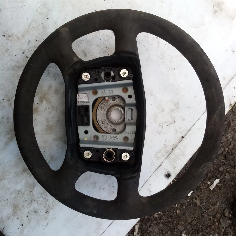 Руль Skoda Octavia 3B0418091