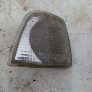 Изображение товара -  Передний правый поворотник Audi 80B4  084411505R