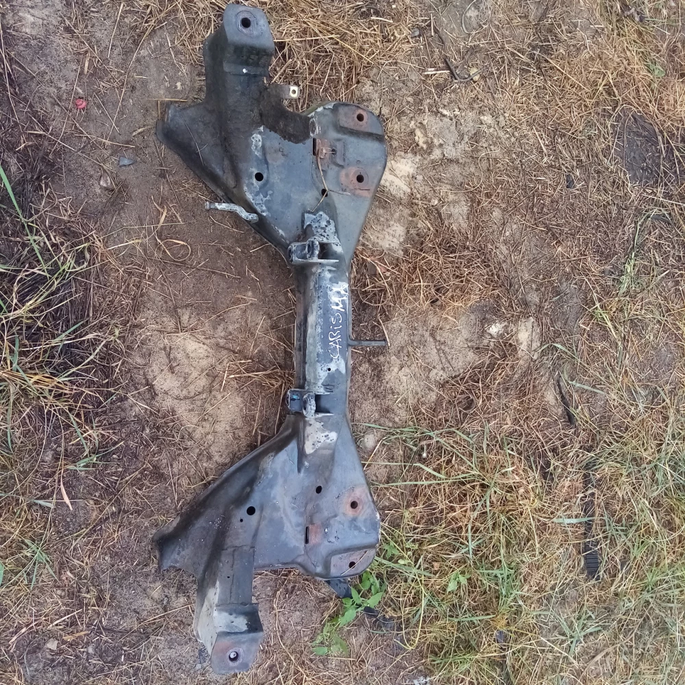 Подрамник Mitsubishi Carisma