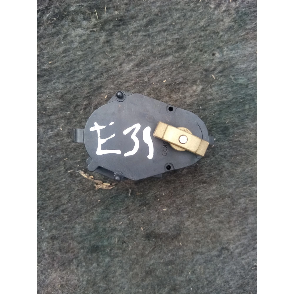 Привод заслонки печки BMW E 39