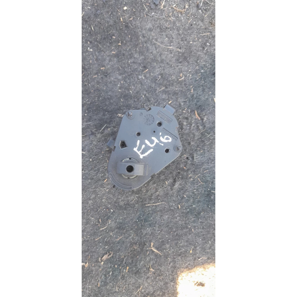 Привод  заслонки  печки BMW E46