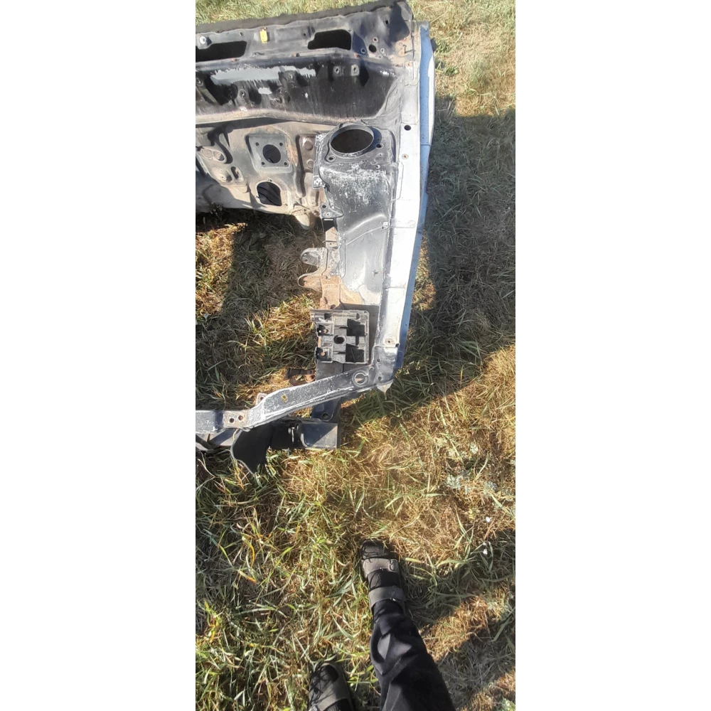 Левый лонжерон Volvo v40