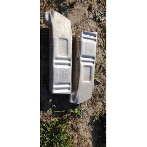 Изображение товара -  Усилитель бампера Audi  A4B5  4B0807331H