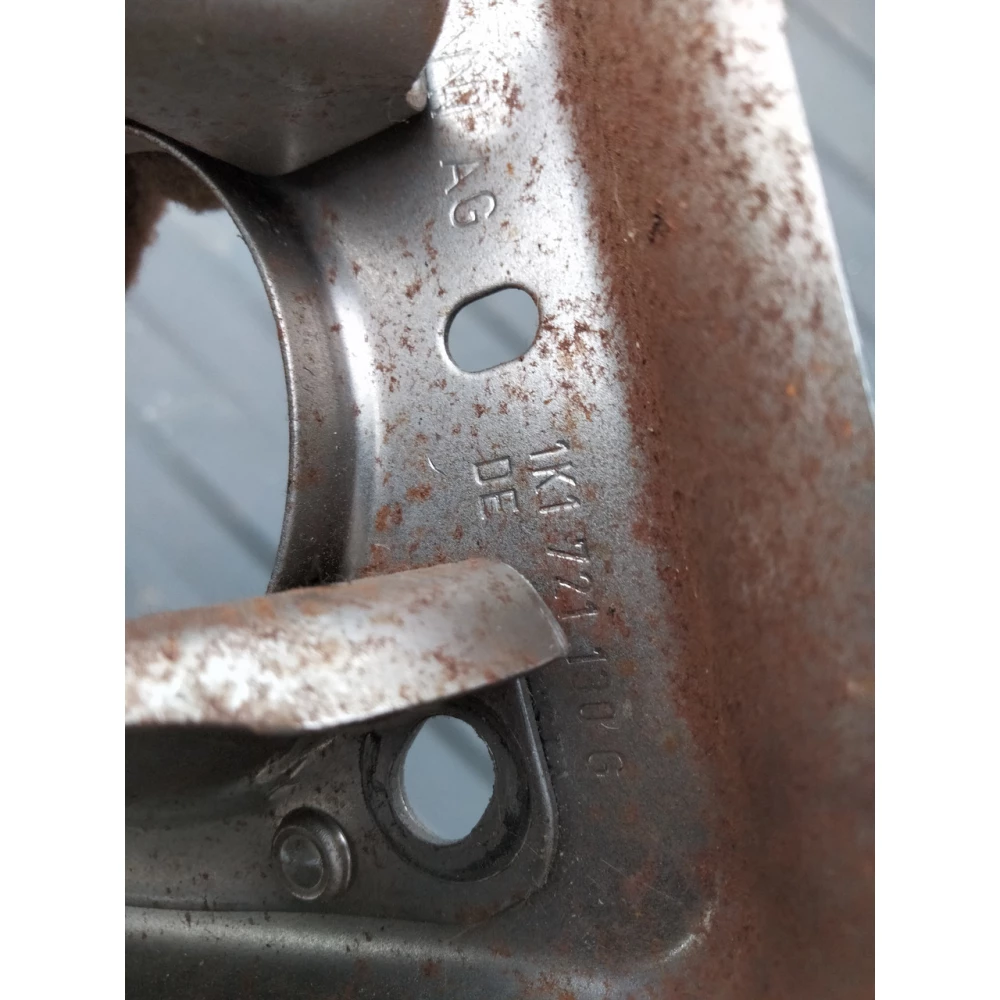 Кронштейн педали тормоза VW Passat b7 2.5 USA 1k1-721-130-g