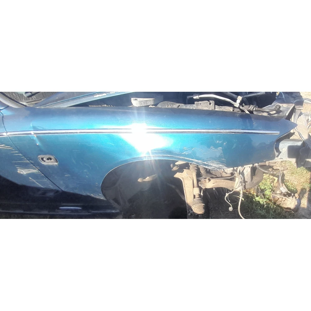 Правое крило Rover 75