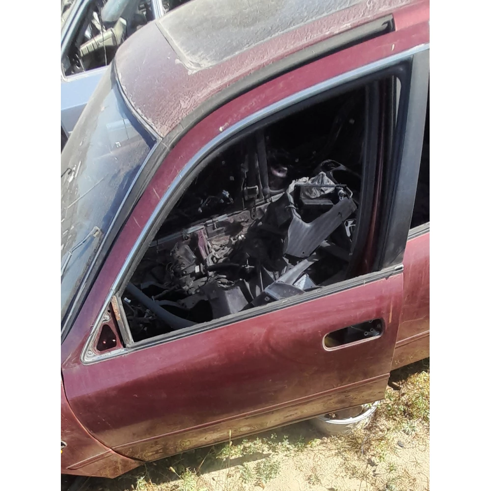 Передняя левая дверь Toyota Camry 10