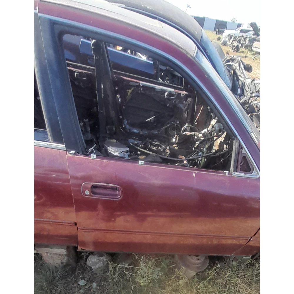 Передняя правая дверь Toyota Camry 10