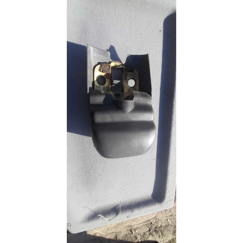 Подрулевой кожух Volvo v40