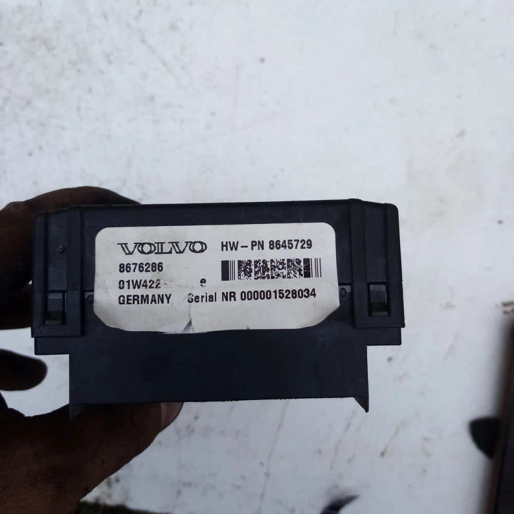 Модуль СЕМ Volvo S60 V70 s80 XC70  код 000001528034