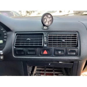 Изображение товара -  Дефлектор обдува салона Volkswagen Golf 4 центральный.