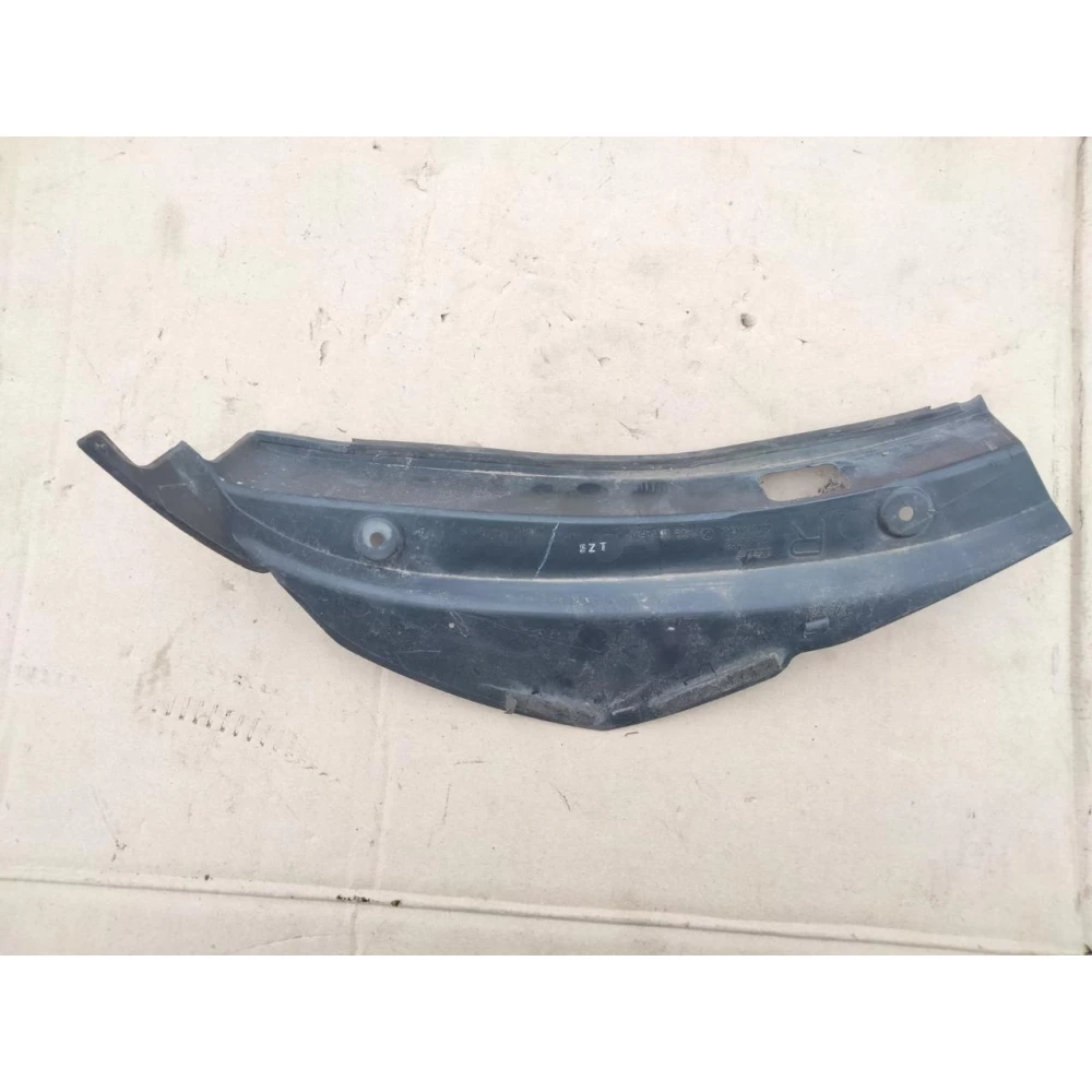 Накладка заднего левого фонаря Subaru Legacy Outback 3 BP 2003-2009