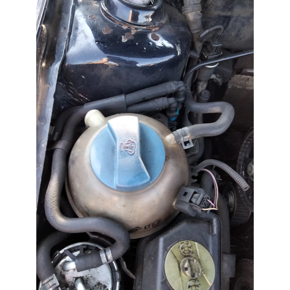 Расширительный бачок Volkswagen Golf 4