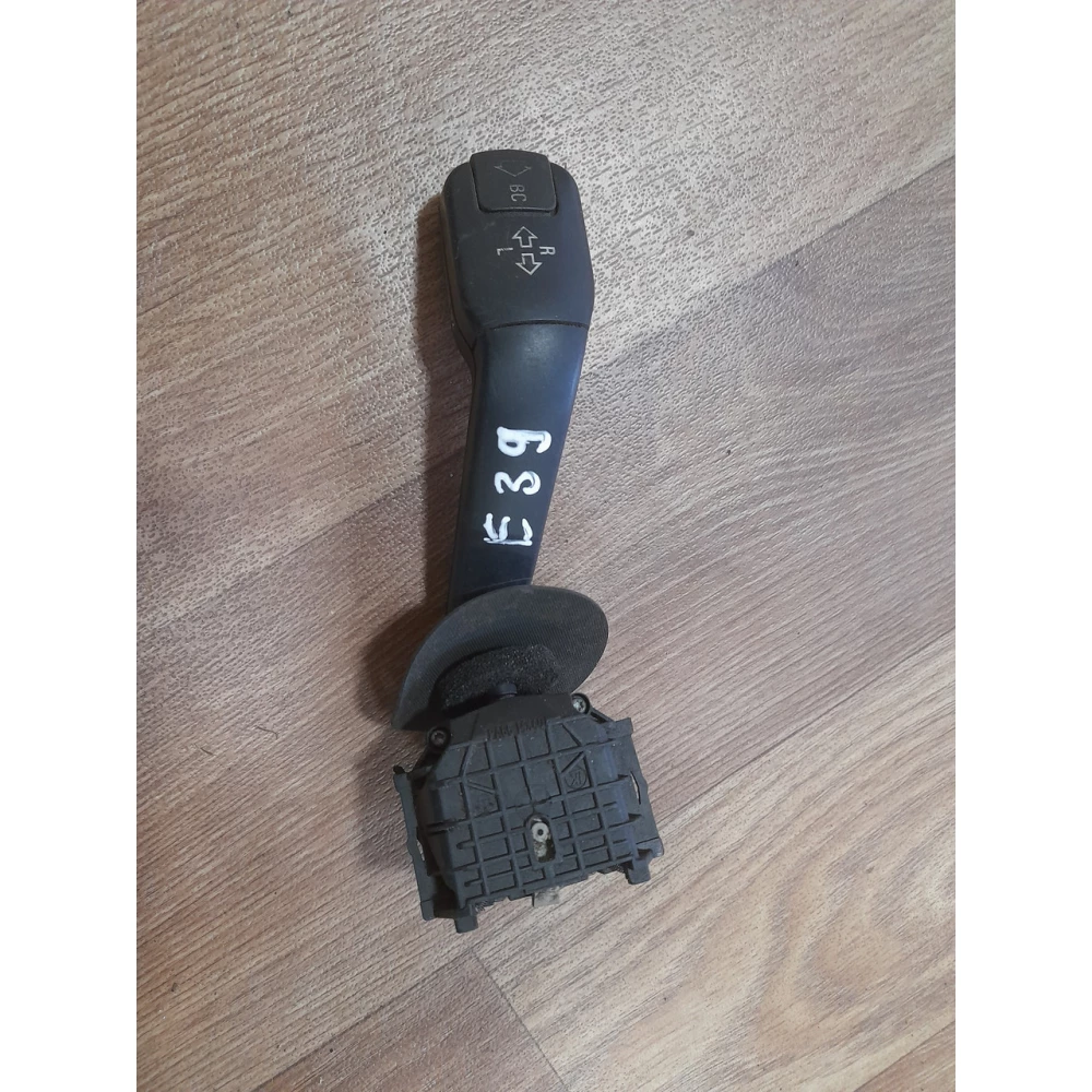 Переключатель поворотов BMW E39