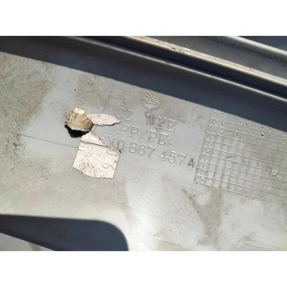 Пластик стойки салона левый Skoda Fabia 1 6y0 867 457 a / 6y0 867 458 a