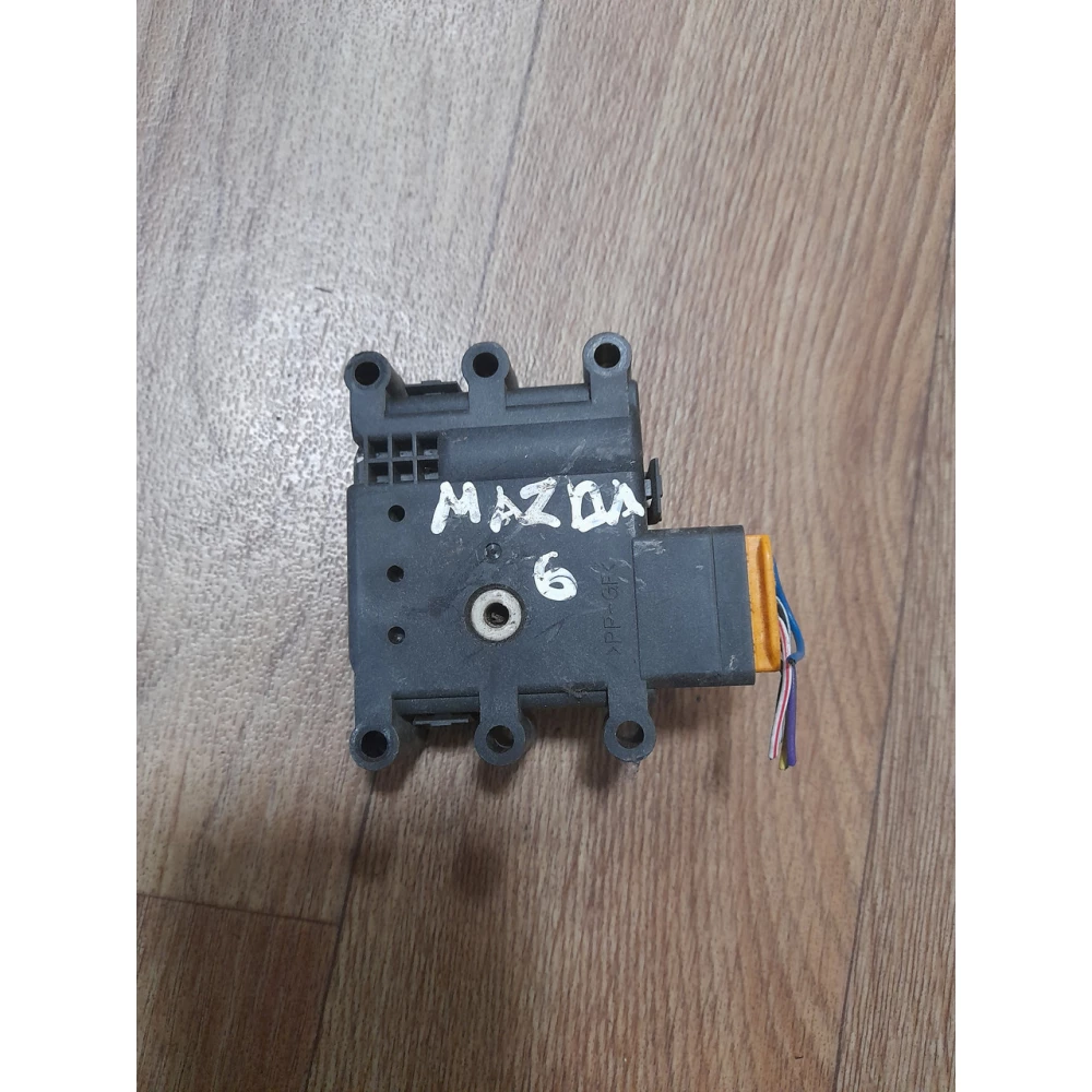 Привод заслонки печки Мазда 6