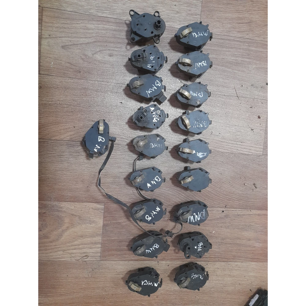 Привода заслонки  печки BMW e39