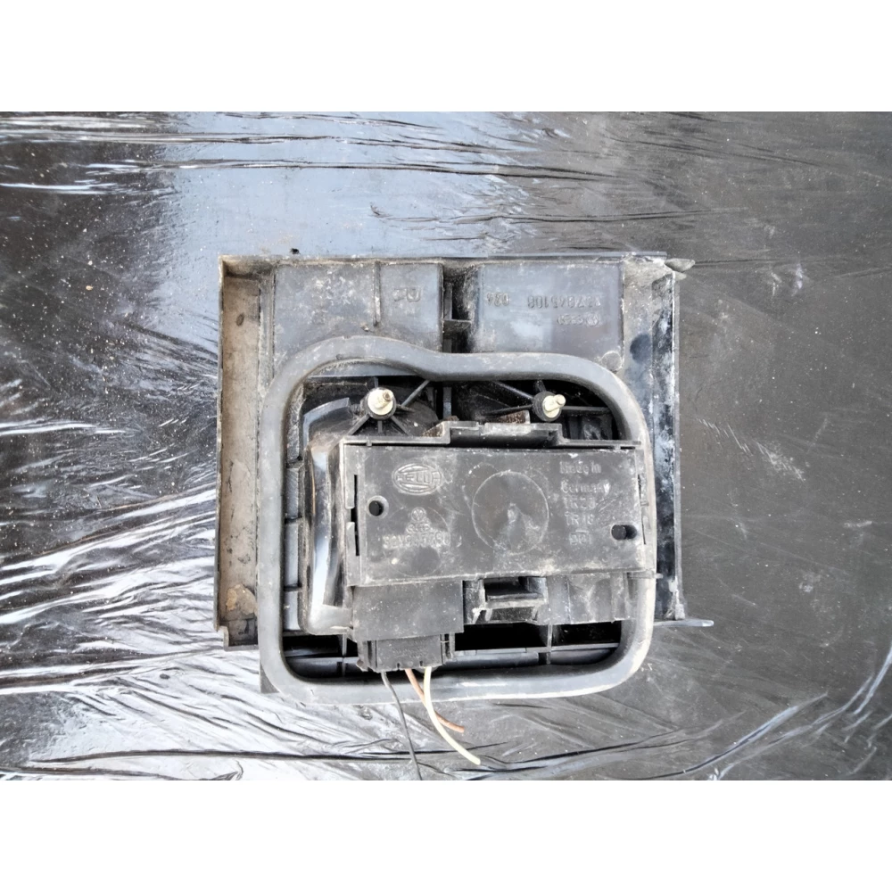 Фара правая задняя volkswagen passat b3 hella 357945108