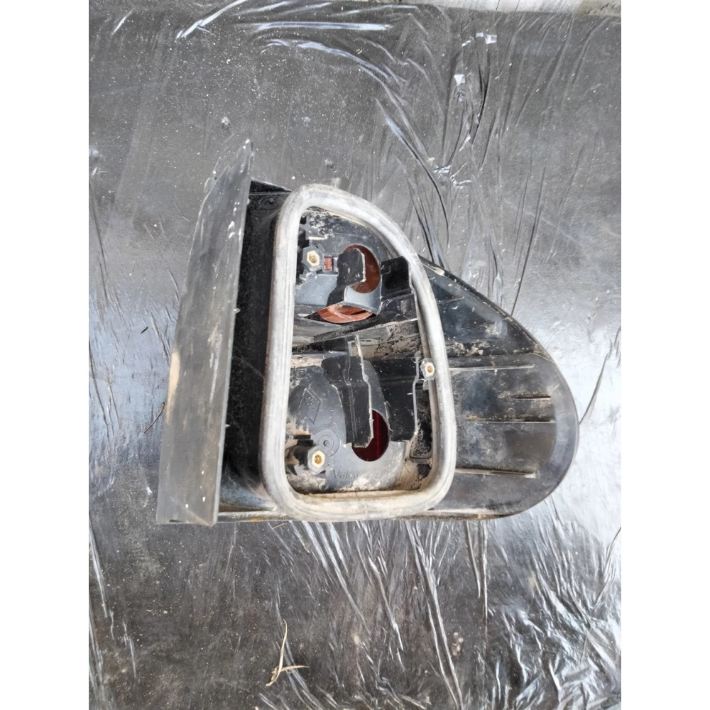 Фонарь задний левый Renault Laguna 1 хетчбек / лагуна 1 1993-1998 7700820052