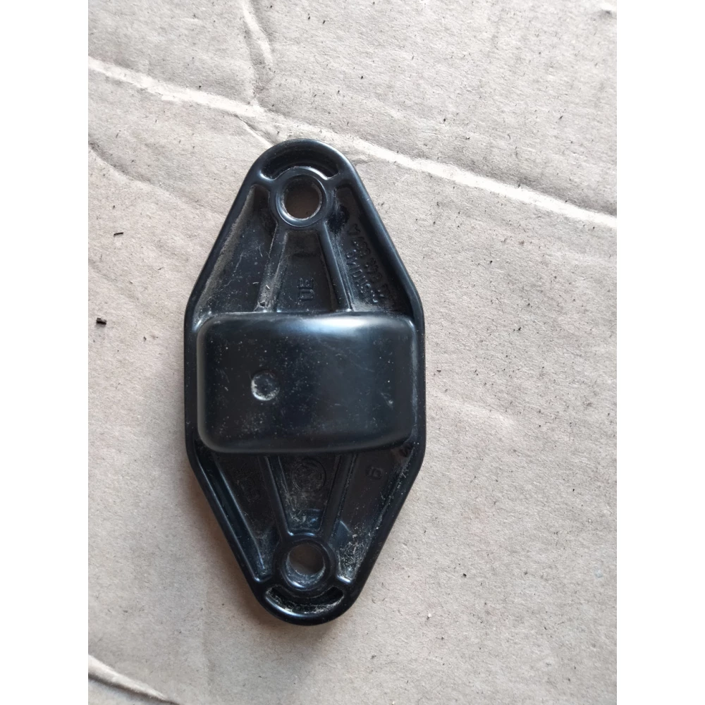 2K0843667A упор боковой правой двери (направляющая) Volkswagen Caddy 3