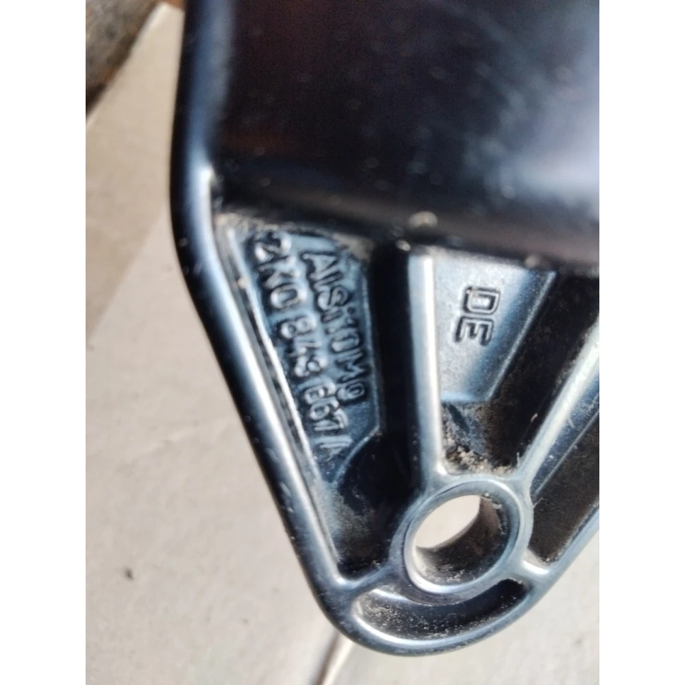 2K0843667A упор боковой правой двери (направляющая) Volkswagen Caddy 3