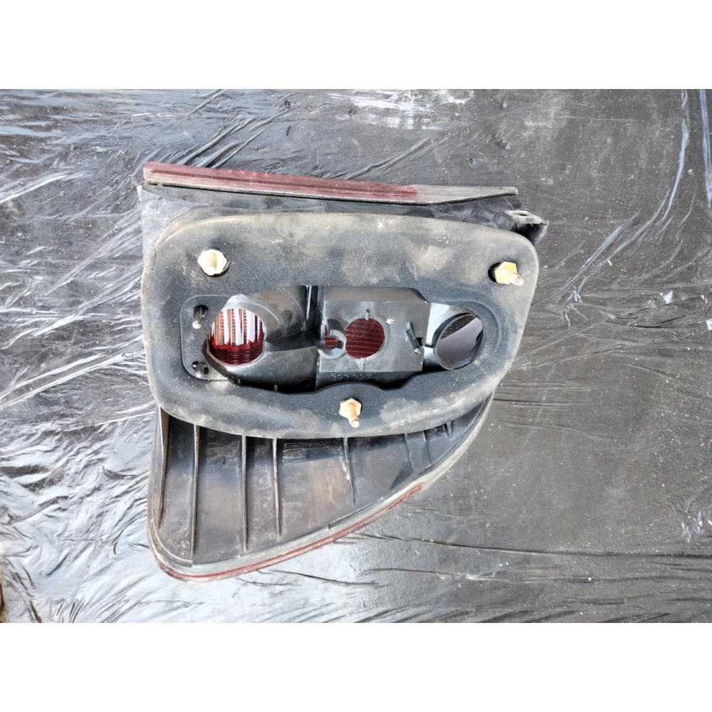 Фонарь задний BMW 5 e39 рестайл универсал левый 2496321