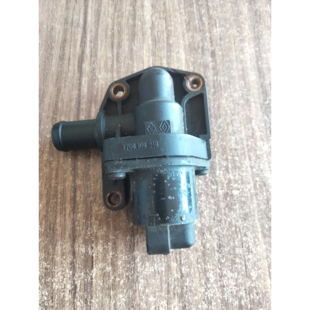 7700102539 7700100946 Клапан холостого хода Renault Logan, Scenic 1 бензин.