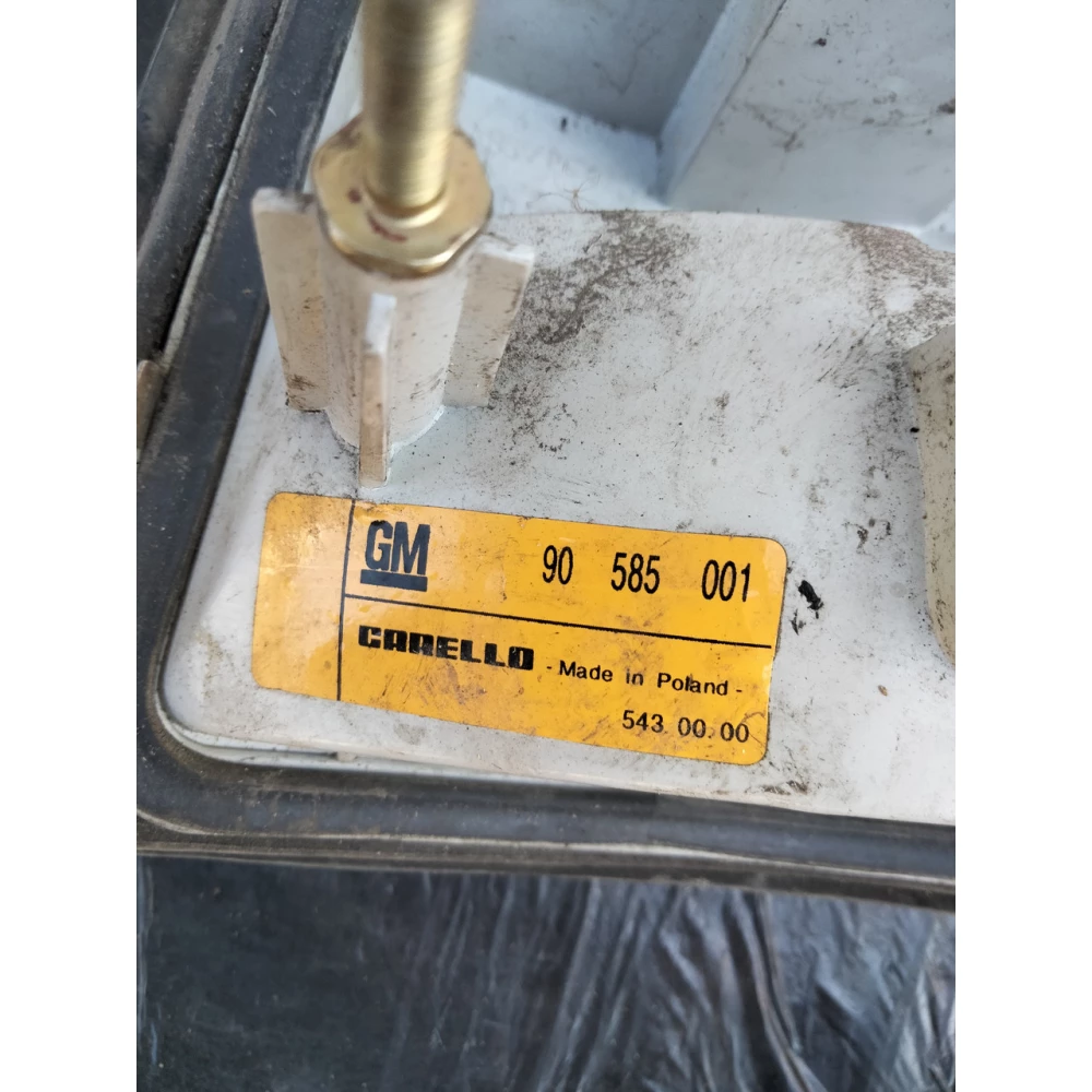 Фонарь задний левый Opel Vectra B универсал 90 585 001