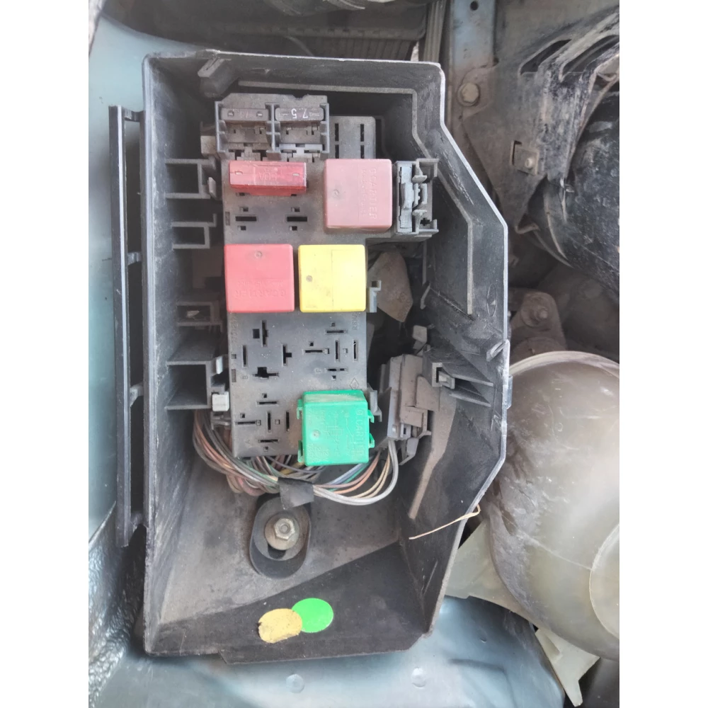 Блок предохранителей RENAULT SCENIC 1 1.9 TD