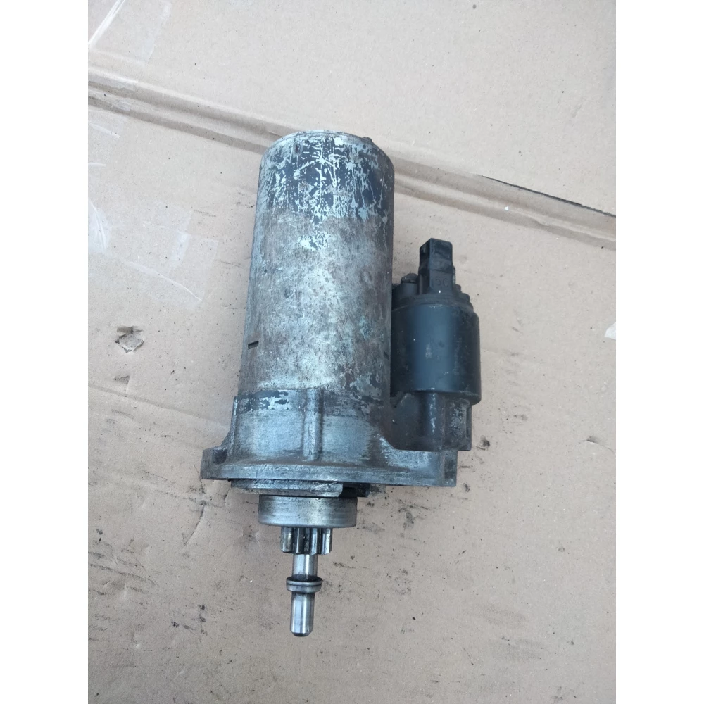 0001110076, 068911023 стартер Volkswagen Passat B4 B3 Golf 3 1.9D-1.9TD