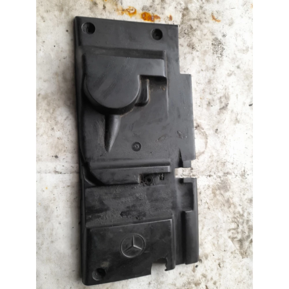 A6050100367 декоративная кришка двигателя Mercedes-Benz 202 124 db605