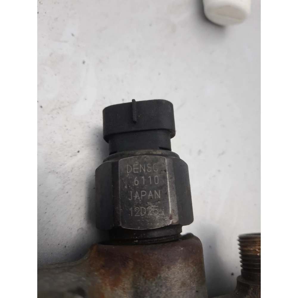 Denso6110 датчик давления в топливной рампа Mazda 6 2.0 GG