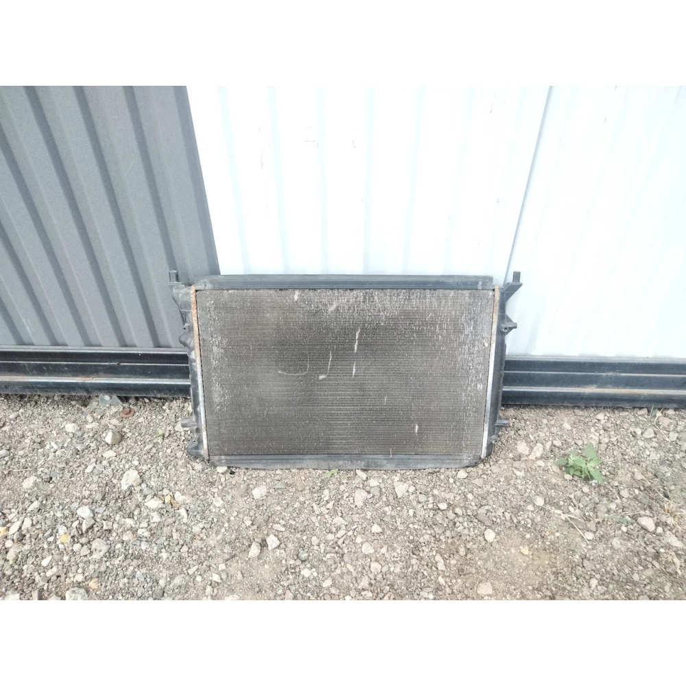 Радиатор охлаждения VW Passat b7 USA 2.5 5C0 121 251 F