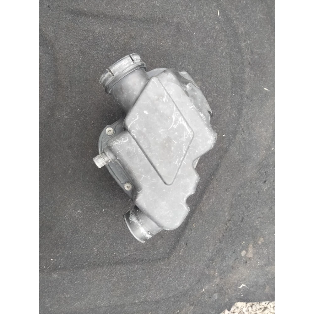 9630058280 корпус воздушного фильтра Peugeot partner, Citroen Berlingo 1.4