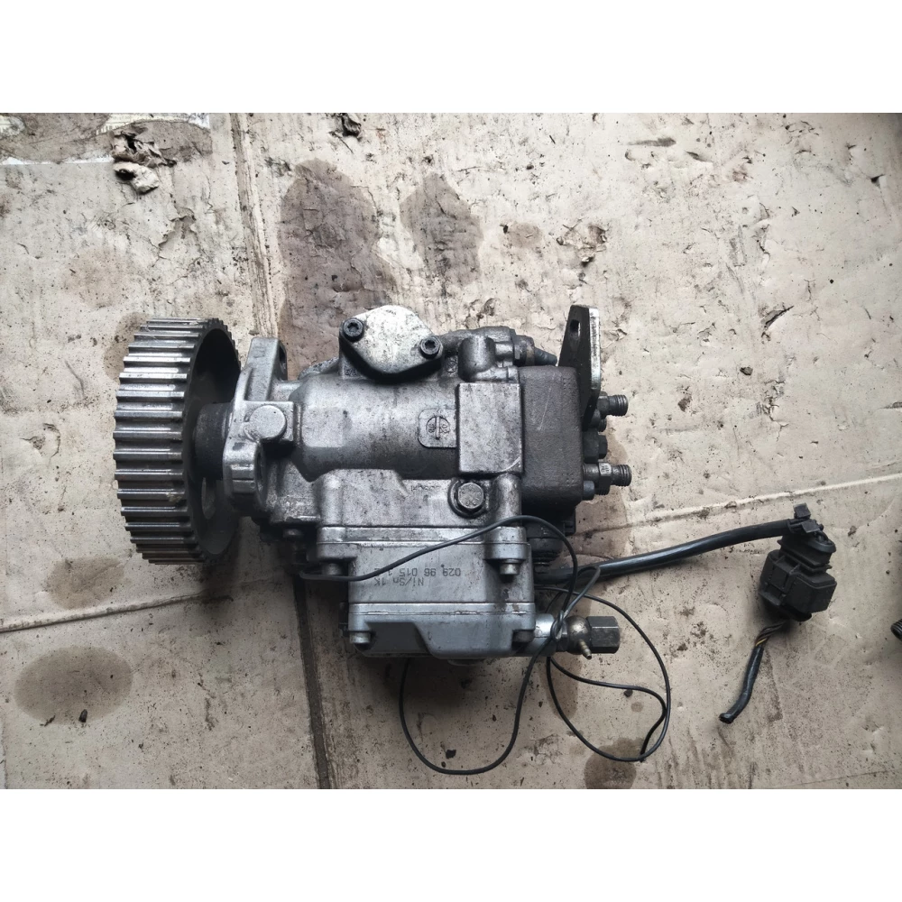 Топливный насос высокого давления, ТНВД AUDI a4 VW PASSAT 1.9 TDI 0 460 404 985 / 028 130 110 H