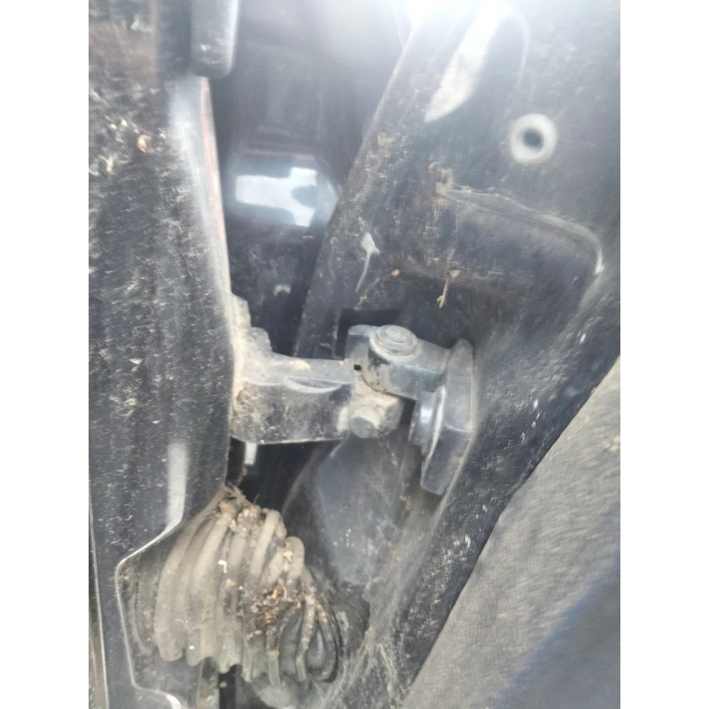 Петля задней правой двери Audi A6 C5 верхняя, нижняя