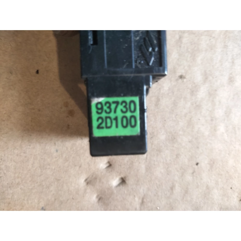 937302D100 кнопка включения противотуманки Xyundai Elantra,Kia