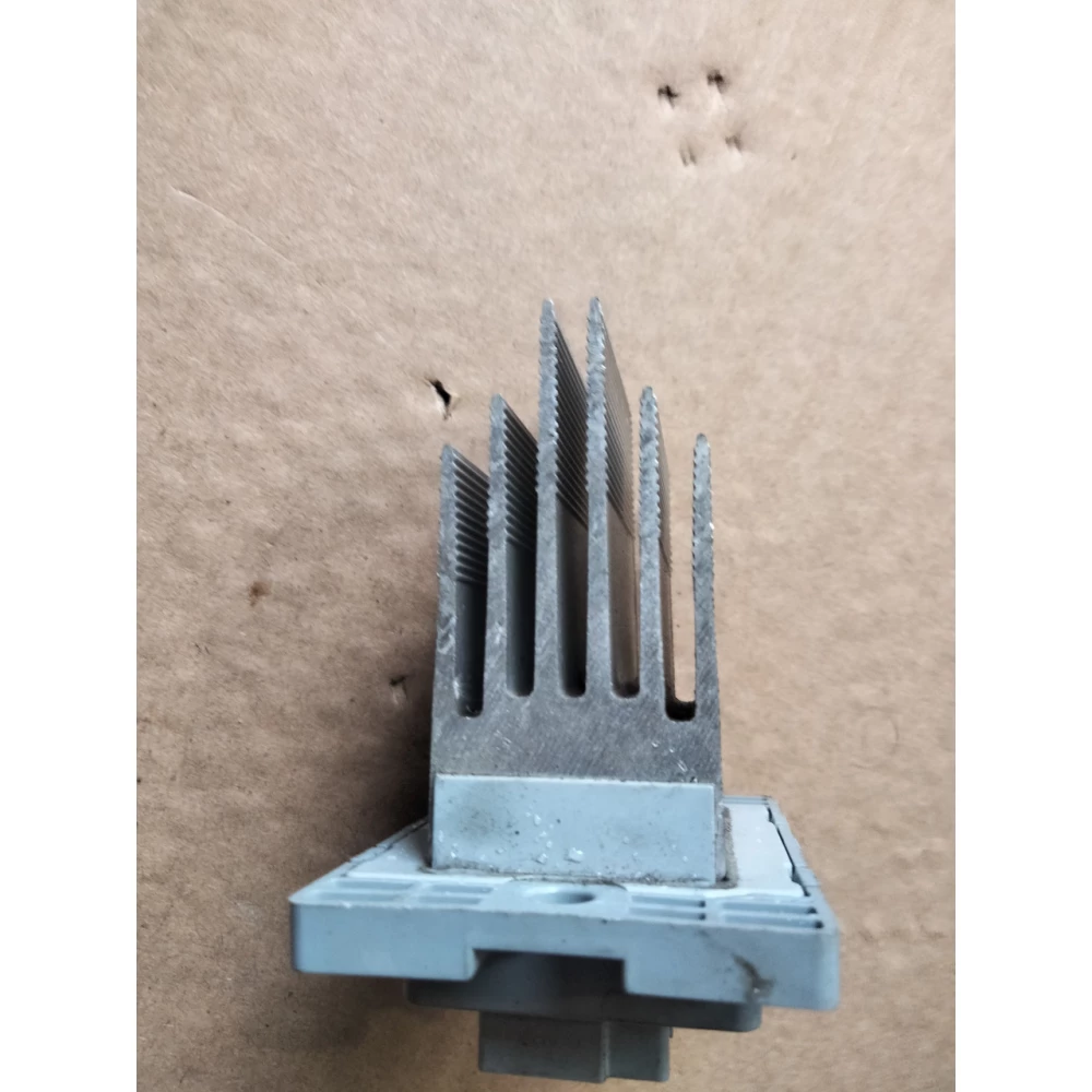 Резистор печки Xyundai Elantra, Kia