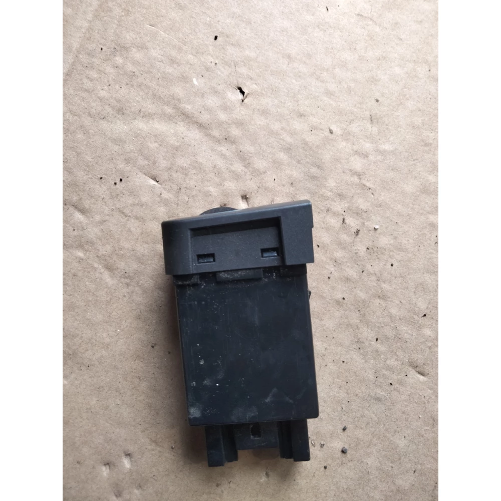 949502d200 кнопка подсветки приборной панели Xyundai Elantra, Kia