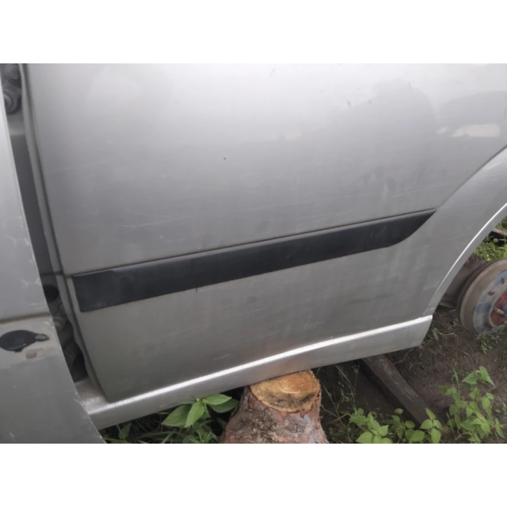 Молдинг задней левой двери Ford Focus mk1